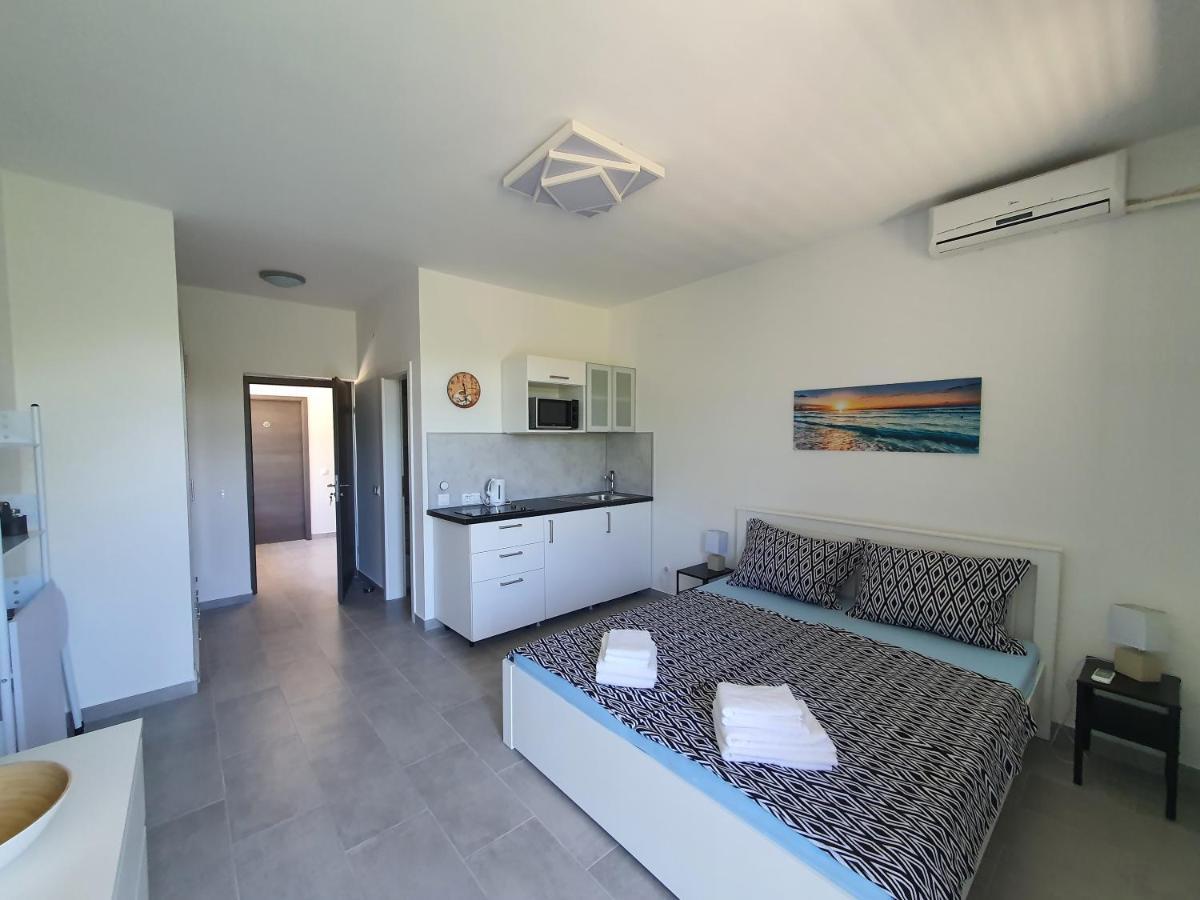 Villa Adagio Apartments サマティン エクステリア 写真
