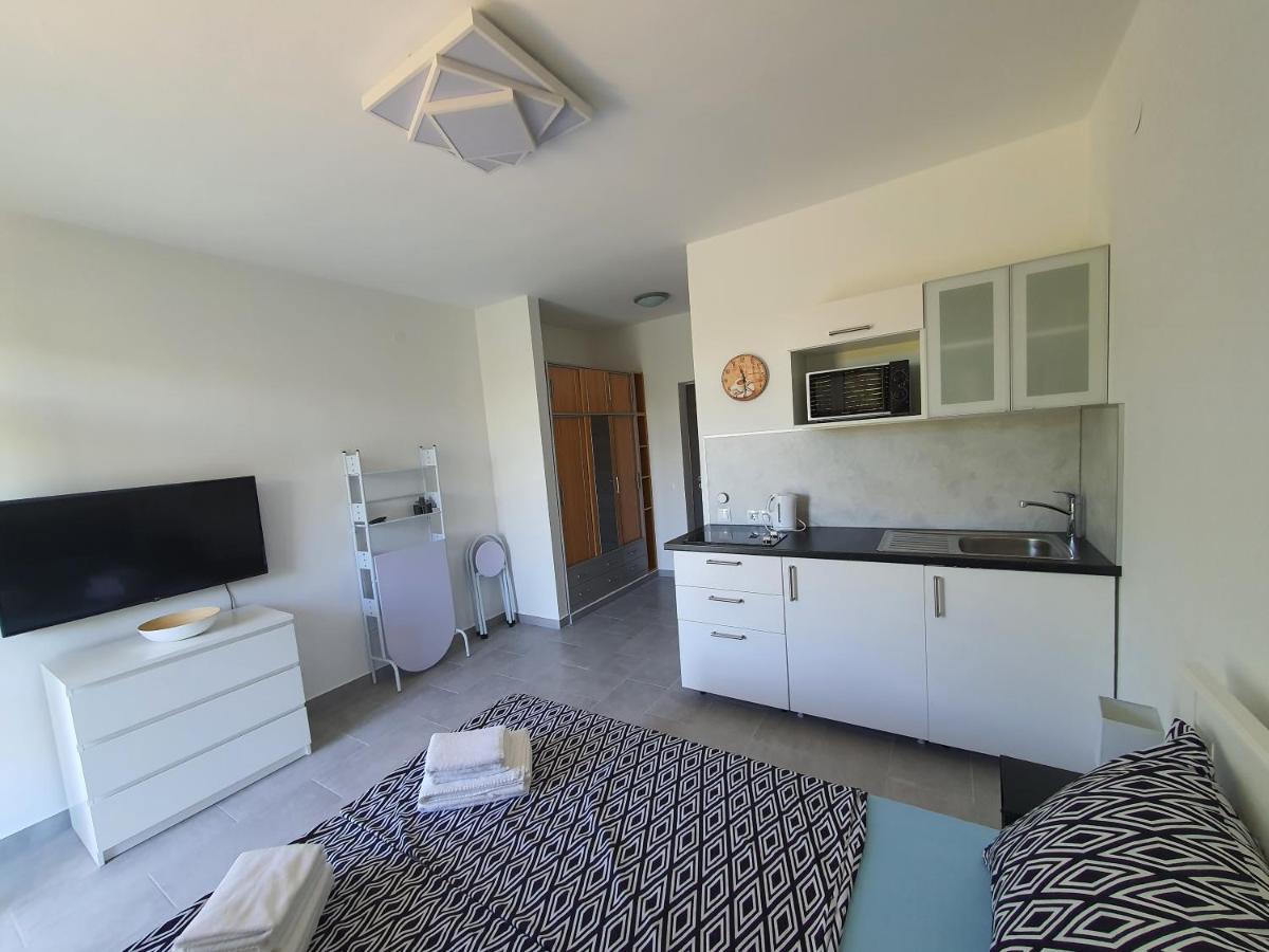 Villa Adagio Apartments サマティン エクステリア 写真